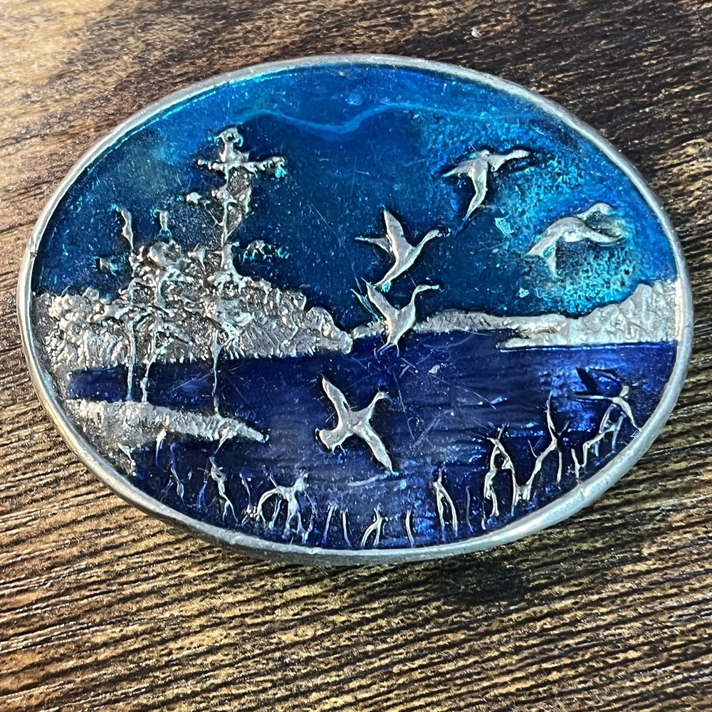 Vintage Flying Ducks Lake MultiColor Enameled Belt Buckle Oval Metal 2031